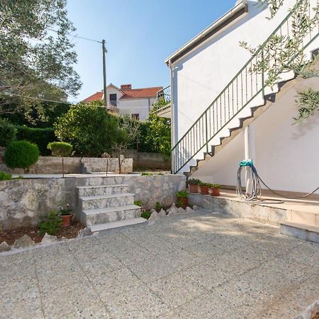 Apartments By The Sea Slatine, Ciovo - 1126 特罗吉尔 外观 照片