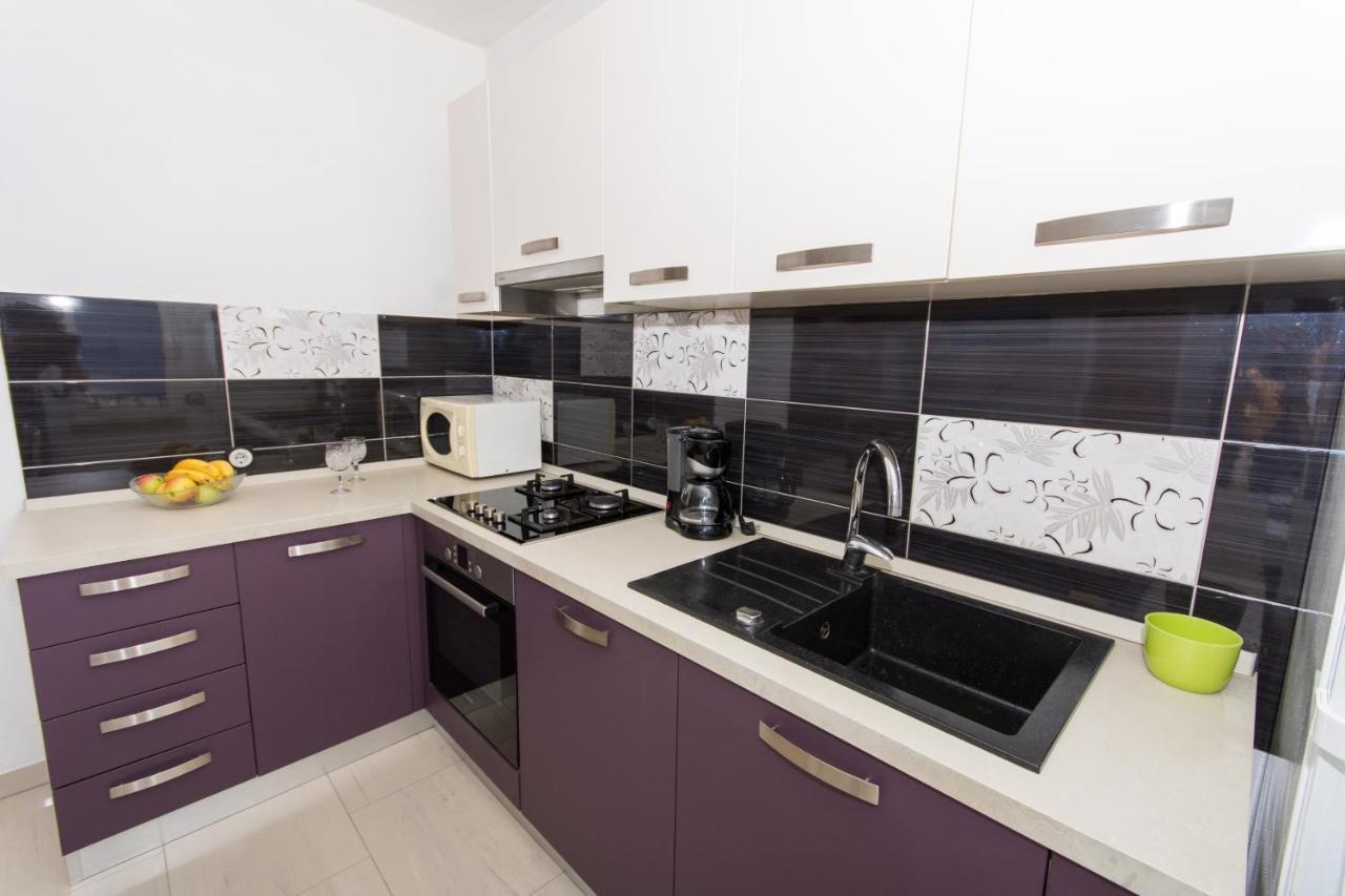 Apartments By The Sea Slatine, Ciovo - 1126 特罗吉尔 外观 照片