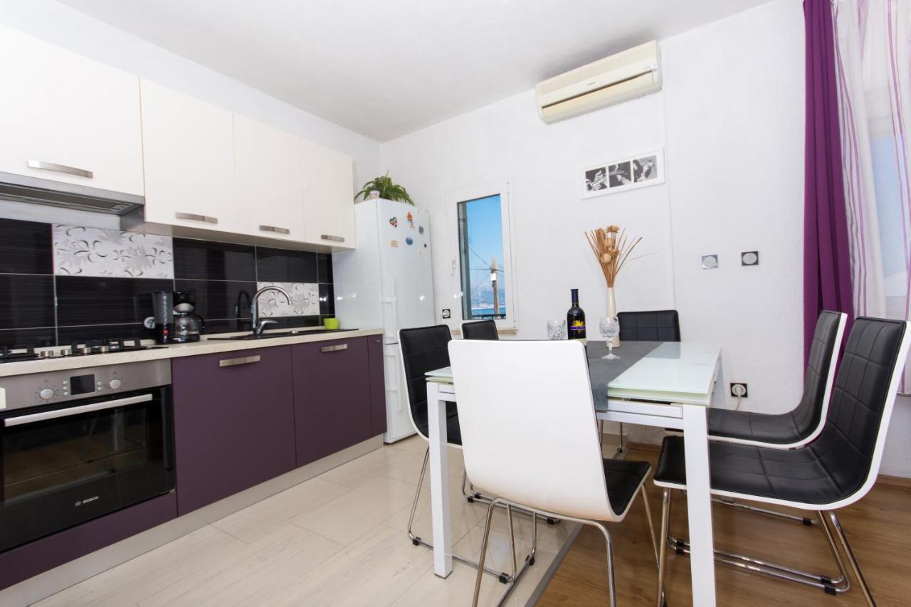 Apartments By The Sea Slatine, Ciovo - 1126 特罗吉尔 外观 照片