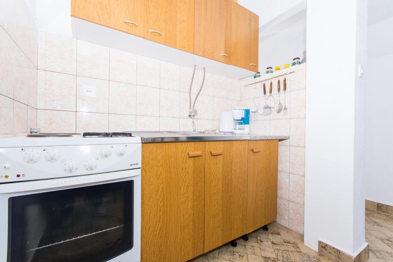 Apartments By The Sea Slatine, Ciovo - 1126 特罗吉尔 外观 照片